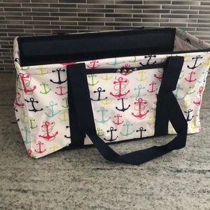 ThirtyOne tote with stand tall insert.